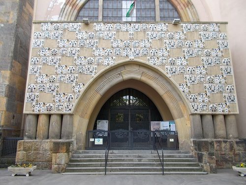 Art Nouveau Reformed Church. Architect Arkay Aladar. 1911-1913. Gate. - 5 Varosligeti Alley, Budapest District VII — Budapest
