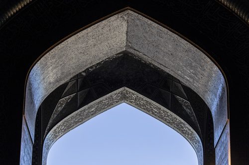 عکس مسجد شاه اصفهان-معماری ایرانی صفویه -سال ۲۰۱۴ میلادی- عکاس مصطفی معراجی - بانک تصاویر رایگان ویکیپدیا 05 — Isfahan