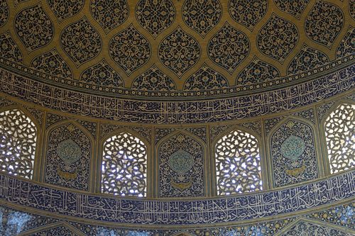 عکس مسجد شاه اصفهان-معماری ایرانی صفویه -سال ۲۰۱۴ میلادی- عکاس مصطفی معراجی - بانک تصاویر رایگان ویکیپدیا 08 — Isfahan