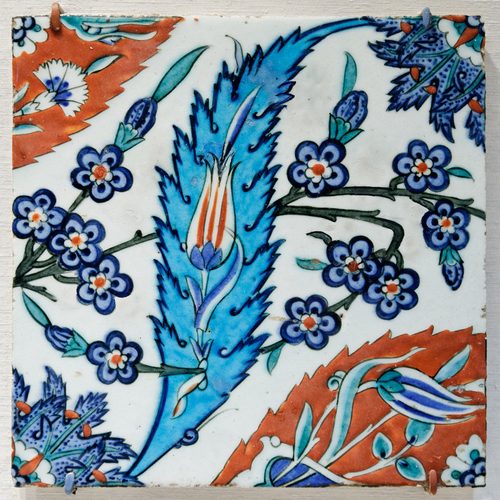 Tile Iznik Met 64.27.17 — Istanbul