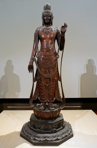 Standing Sho kannon Bosatsu (copy), original in Yakushiji, Nara, Asuka-Nara period, 600s-700s AD, gilt bronze - Tokyo National Museum - Tokyo, Japan - DSC09397 — Nara