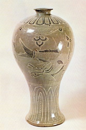 Celadon Prunus Vase with Inlaid Fish-dragon Design — Seoul