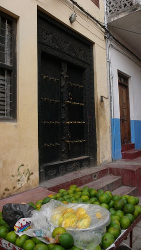 Carved door in Zanzibar — Zanzibar